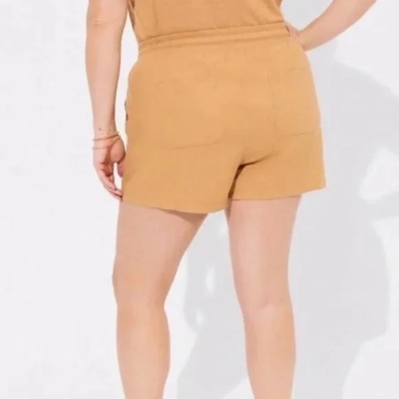 Soft Linen Look Mid Rise Shorts - Picture 2 of 6